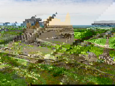 Image for 3 Undergraduate Scholarships in Ireland for International Students