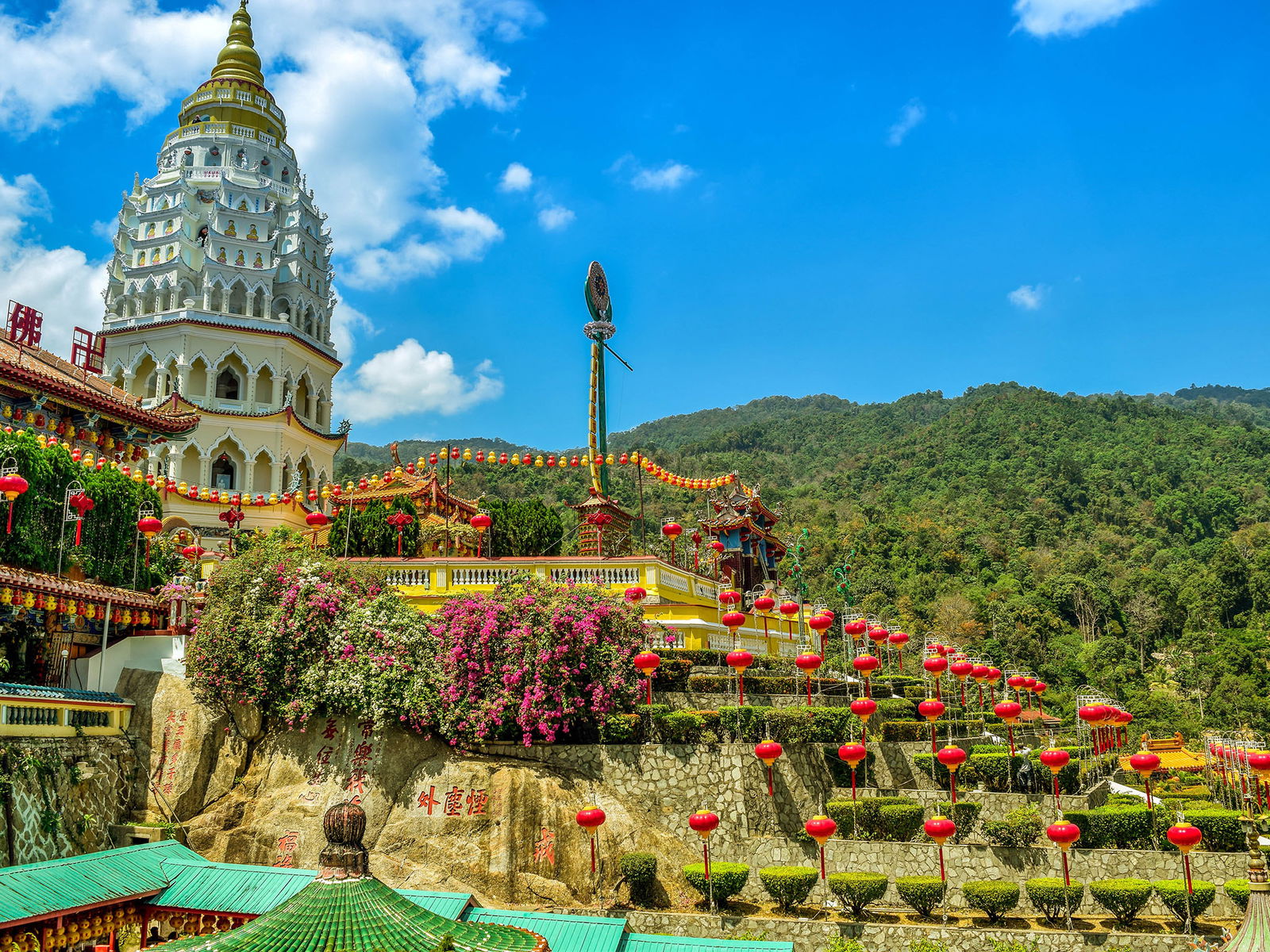 Reasons to Study Abroad in Asia