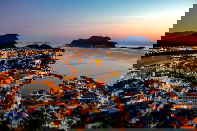 Image for Why Study in Norway? 6 Reasons International Students Love It